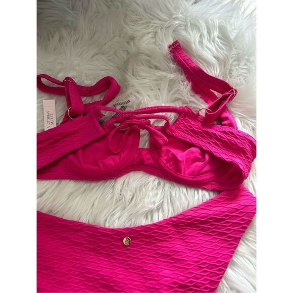 Victoria secret pink bikini 34B top medium bottom no padding on the bra nwt - Picture 5 of 6